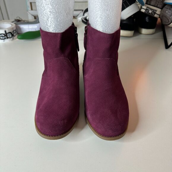 Vionic Vera Chic Eggplant Purple Sueded Ankle Boots Side Zipper Low Heels 8.5 - Picture 5 of 14